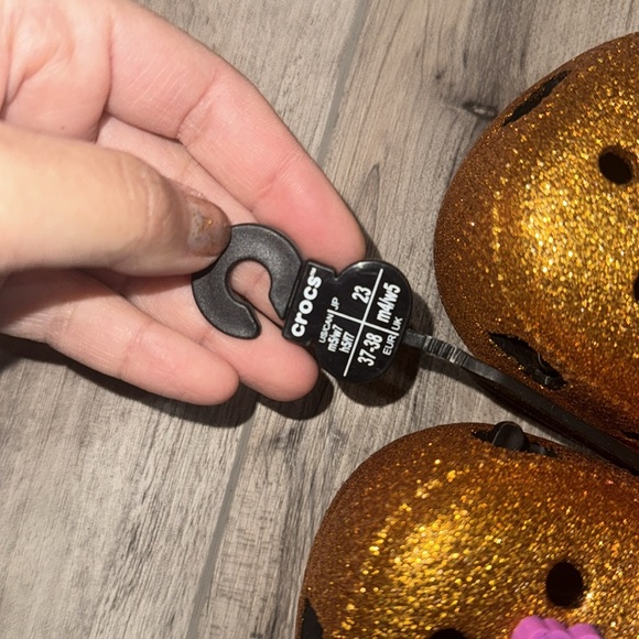 Crocs! - Picture 2 of 4